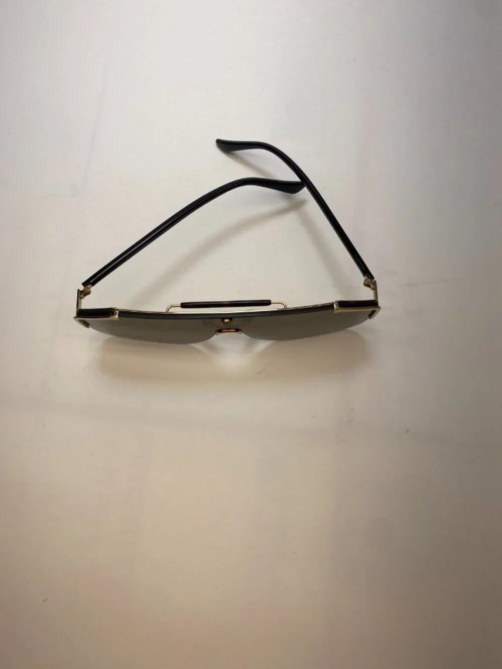 Gucci Womens Brown Sqyare Oversized Gold Frameless 62MM Shield Sunglasses